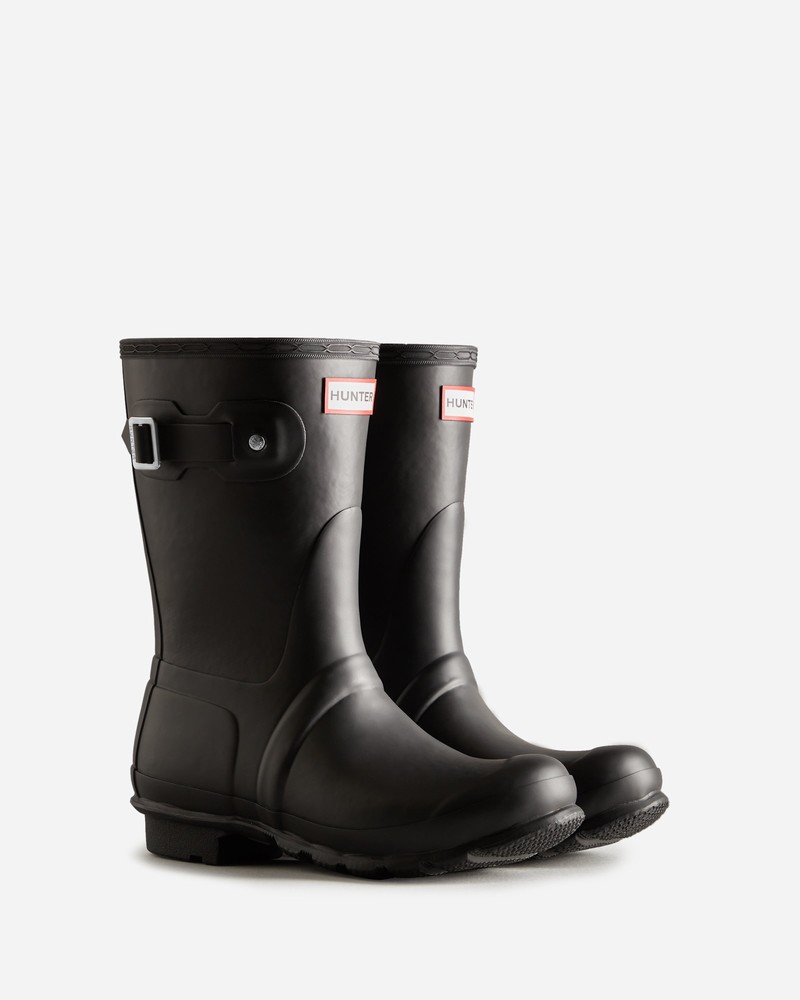 Botas Wellington Hunter Short Insulated Feminino Pretas | 73684834